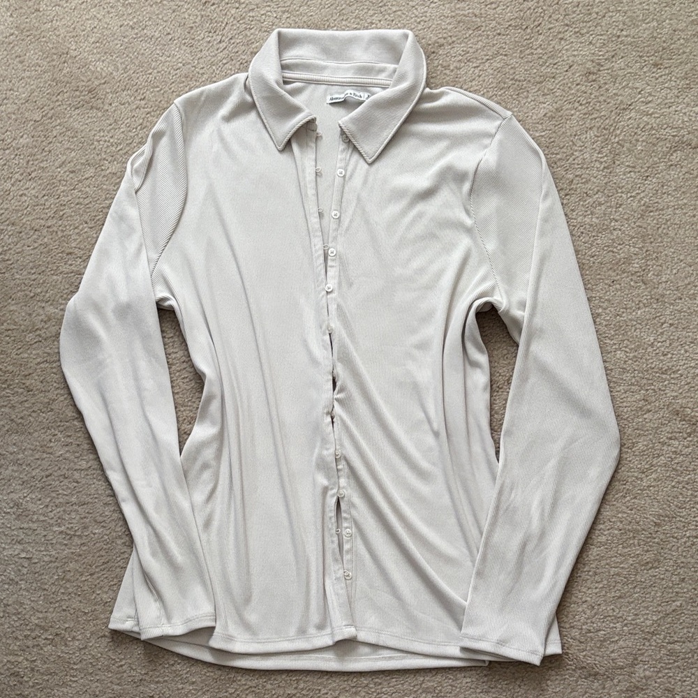Abercrombie & Fitch Ribbed Button Down Shirt